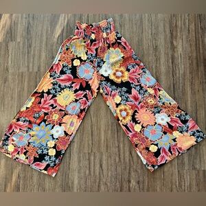 RACHEL Rachel Roy Smocked Waist Cropped Wide Leg Floral Pants. Size S